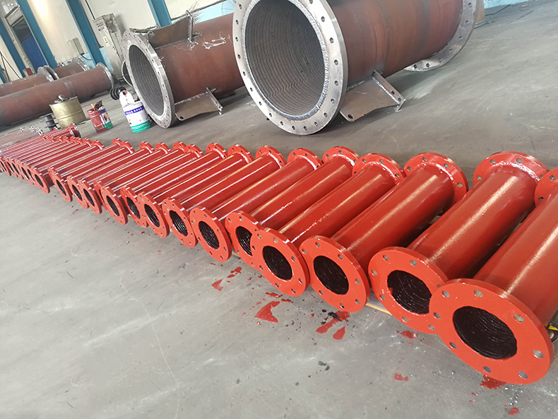 耐磨管道生產(chǎn)線(xiàn)(圖1) 耐磨管道生產(chǎn)線(xiàn)(圖1)