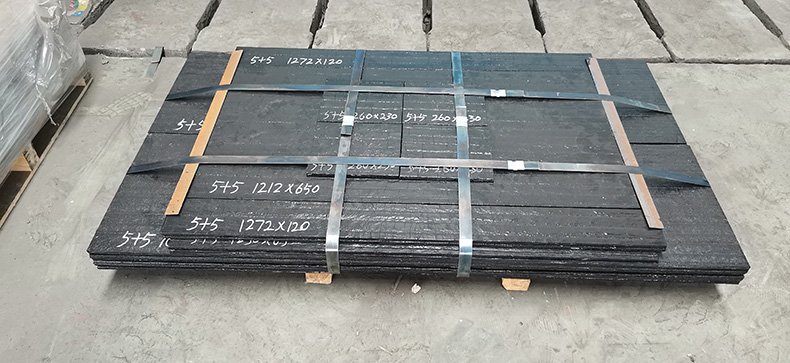 雙金屬耐磨板-堆焊耐磨襯板-碳化鉻耐磨鋼板(圖1)